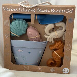 Marine Silicone Beach Bucket Set – Age 1+